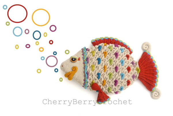 Rainbow Fish par Cherry Berry Crochet