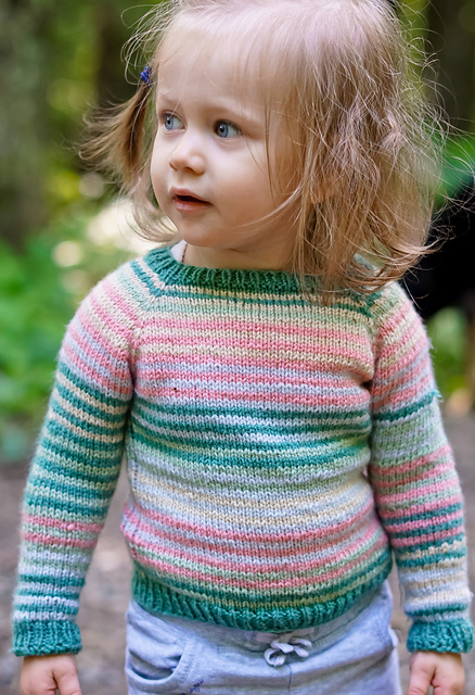 Tiny Lineage Sweater par Gabrielle Vézina