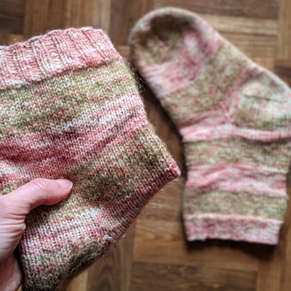 Détail du mélange mohair-laine à bas dans les bas Redoux